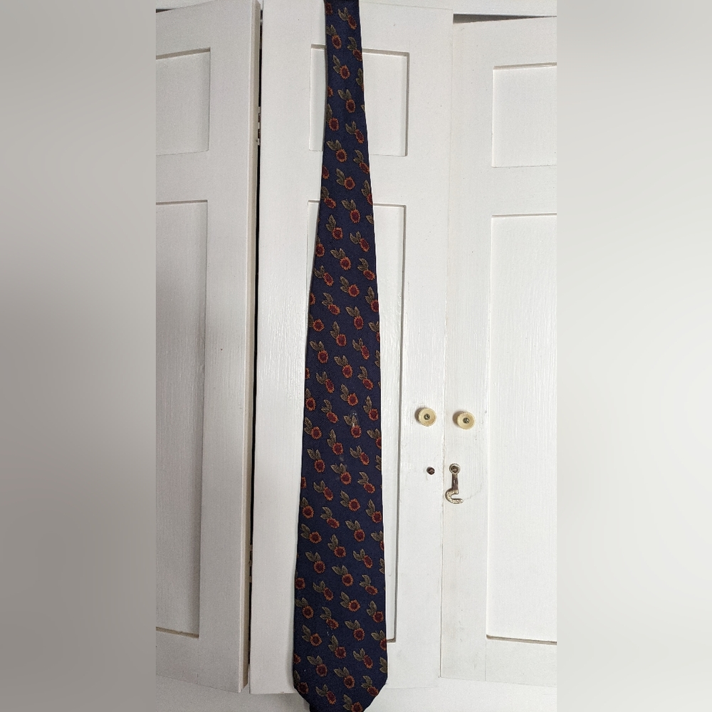 Britches tie